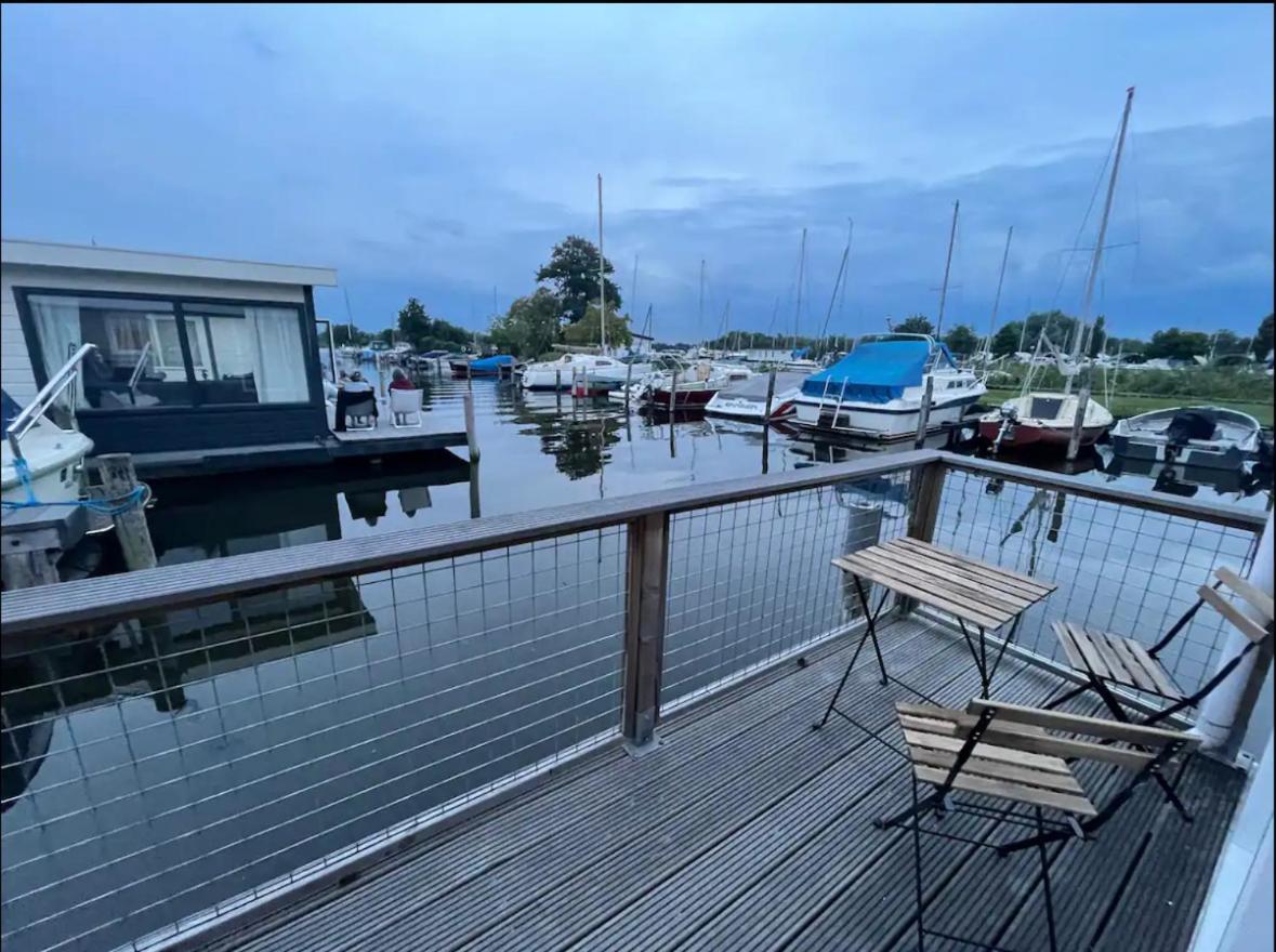 شقة Amsterdam Boathouse آلسمير المظهر الخارجي الصورة